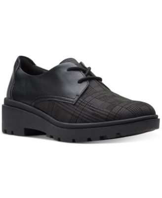 Clarks - Women's Calla Ruby Lace-Up Flats