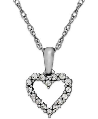 Macy's - Diamond Heart Pendant Necklace in 14k White Gold (1/10 ct. t.w.)
