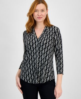 JM Collection - Petite Splash Cheetah V-Neck Top